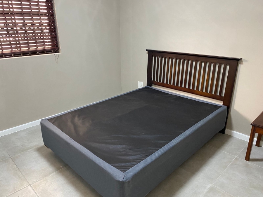 To Let 2 Bedroom Property for Rent in Rondebosch Western Cape